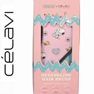 Célavi X Peanuts Snoopy & Woodstock In Love Detangling Hair Brush